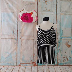 Arden B short romper w adjustable drawstring /size S or M / black & white
